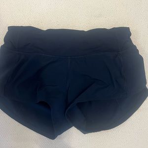 navy lululemon speed up shorts!